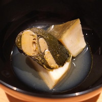 紀尾井町 三谷 - 蒸し黒鮑