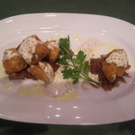 メディアコース前菜：小さな豚足のコロッケ