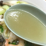 三陽 御用亭 - このスープのニンニクがすごっ