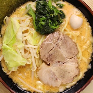 ラーメン 鶴見家_0