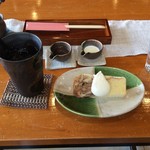 ちゃーちゃ - アイスコーヒー&シフォンケーキ