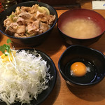 伝説のすた丼屋 - 