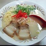 中華料理 好屋麺 - 【とんこつラーメン】￥700