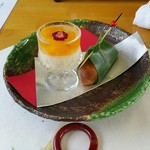 日本料理竹りん - デザートの和菓子と花のババロア