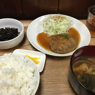 月波食堂 - 料理写真:和風ハンバーグ定食