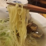 駅前食堂 だいこっく - ふわっと漂うお酒の香りは、酒蒸しのあさりってことですね。