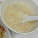 八仙苑 - 上海焼きそばに付くスープ