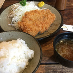 とんかつ石亭 - ろーすかつ定食