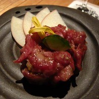 和牛懐石 但馬屋 梅田 - 塩ユッケ