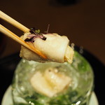 弧玖 - 雲丹・蟹・メイタガレイ 長芋巻 on梅鰹ジュレ
      氷削り出しの器でインパクトあり。
      「2016.08撮影」