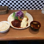 洋食Mogu - Aランチ(ハンバーグ+エビフライ)