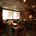 博多もつ鍋 いっぱち - テーブル席！！ご家族連れでの利用にも◎