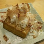 浅草じゅうろく - 焼き厚揚げ・千住ネギのせ