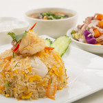 Tom yum sauce coriander fried rice set