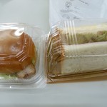 デコパン - イベリコ豚ベーコンバーガー280円（税別）とミックスサンド280円（税別）