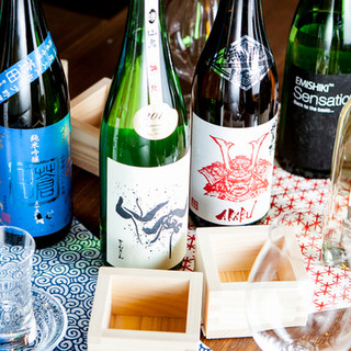 厳選した日本酒を常時40種類以上！時間無制限飲み放題実施中◎