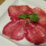 牛タン塩（国産牛）1166円