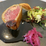 ラ クレリエール - 高知県産夏鹿のパイ包み焼き　フォアグラとトリュフ　バルサミコ酢と鹿肉のソース