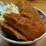 ジャンボソースカツ丼（リブロース）アップ