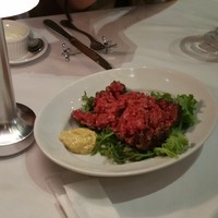 トラットリア グランボッカ - レアレアグリルハンバーグ
