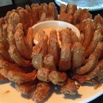 Outback Steak House - ブルーミン オニオン