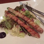 蔵人厨 ねのひ - 大ぶりのアスパラベーコン