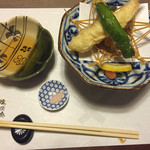 唐土のかき揚げ、海老の天ぷら