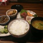 おにぎり屋 こころ - 刺身定食