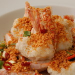 Stir-fried large shrimp with garlic