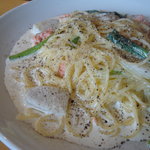 洋風食堂　冬青 - 里芋とサーモンのクリームパスタ