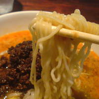 開化亭 - 麺はちぢれ細麺