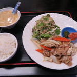 広東料理 天天 - 回鍋肉定食　760円　(税込み)