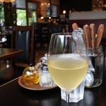 ベーカリー&レストラン 沢村 - 長野産のリンゴを使ったシードル飲んでみました。