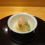 豪龍久保 - 鱧の揚げ物、石川芋、白霊茸、万願寺唐辛子の銀餡仕立て