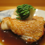 豪龍久保 - キンキの煮付けアップ