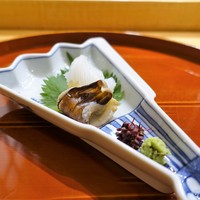 酒斎 伊とう - とり貝漬け炙り、アオリイカ
                