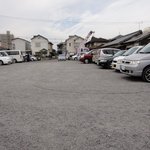 彦江製麺所 - 店の駐車場