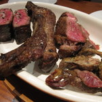 ラ・ブーシェリー・デュ・ブッパ - 山形牛、蝦夷鹿、猪、キジバトの炭火焼き