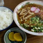 食堂ヒラグシ - ピリ辛肉みそラーメン６００円とライス中１５０円　計７５０円