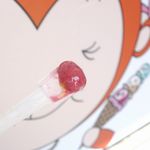 ヤムヤムモンキー - まずはカシスから食べてみると、香りは濃厚な甘さを感じながらも心地の良い酸味と甘さが感じられる爽やか系な美味しさ。