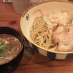 つけ麺中盛(250g)、750円