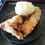名古屋麺通団 - 左：鶏天、右：げそ天、上：玉子天