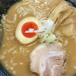瀧乃家 - 豚骨醤油ラーメン 680円