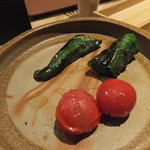 かしわ屋 こばやし - 万願寺とうがらしとトマト