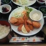 レストラン咲咲 - ミックスフライ定食￥730