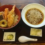 Tantan - 海老天丼と蕎麦1220円
