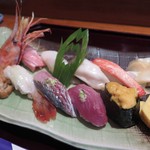 亀喜寿司 - 右下から　玉、雲丹、かつお、鯵、海老、穴子