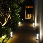 レフェルヴェソンス - 入口へのスロープ