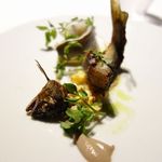 レフェルヴェソンス - ’16の夏〜 生き生きと焼いた鮎をそのコンソメと、自家製うるかとマッシュルーム、とうもろこし、クレソン、山山椒