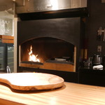 TACUBO - 薪焼きスペースが見えます